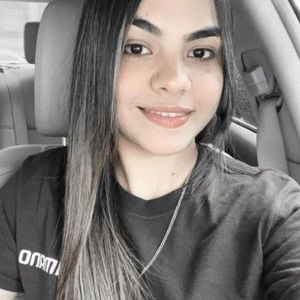 Meet your Posher, Carolina perozo